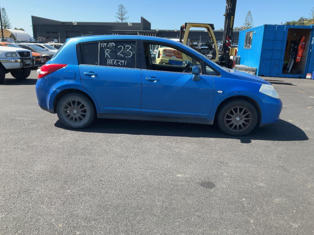 Photo '2' of Nissan Tiida