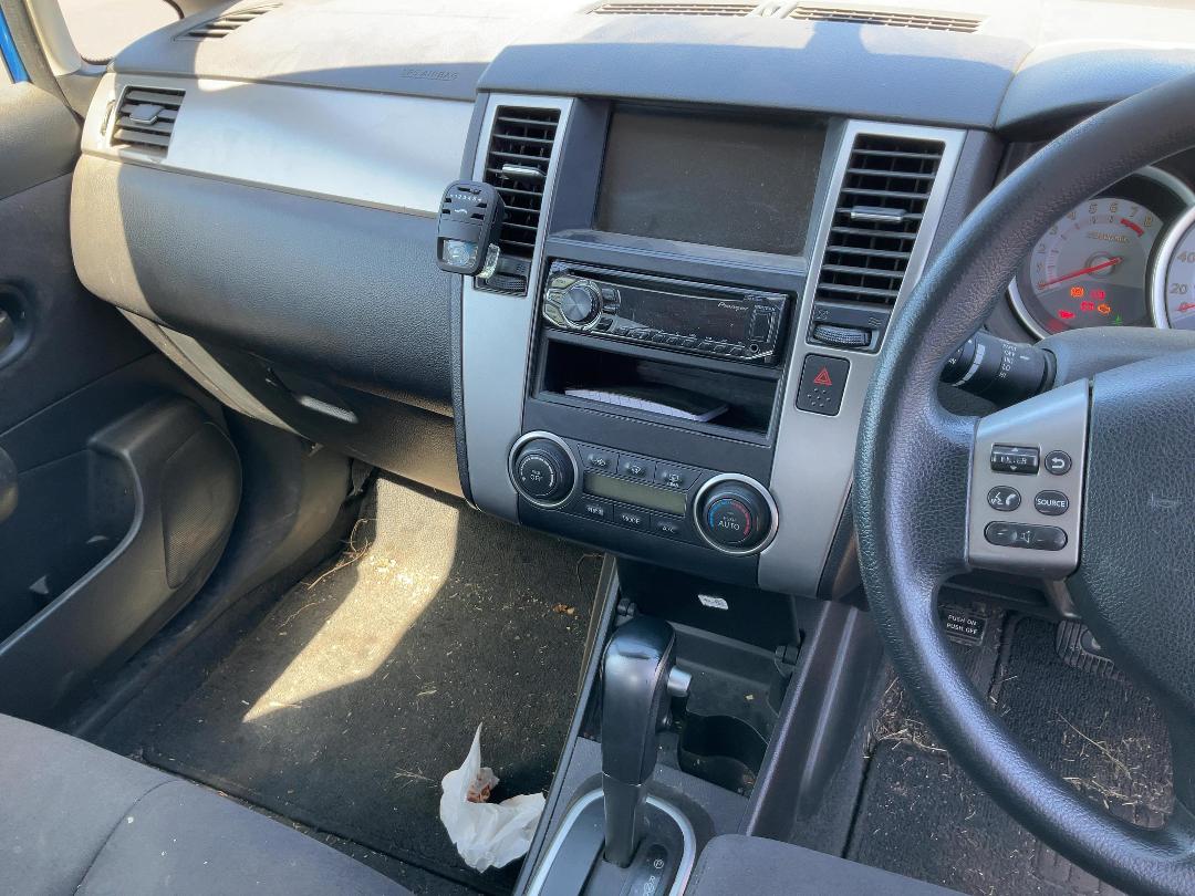 Photo '11' of Nissan Tiida