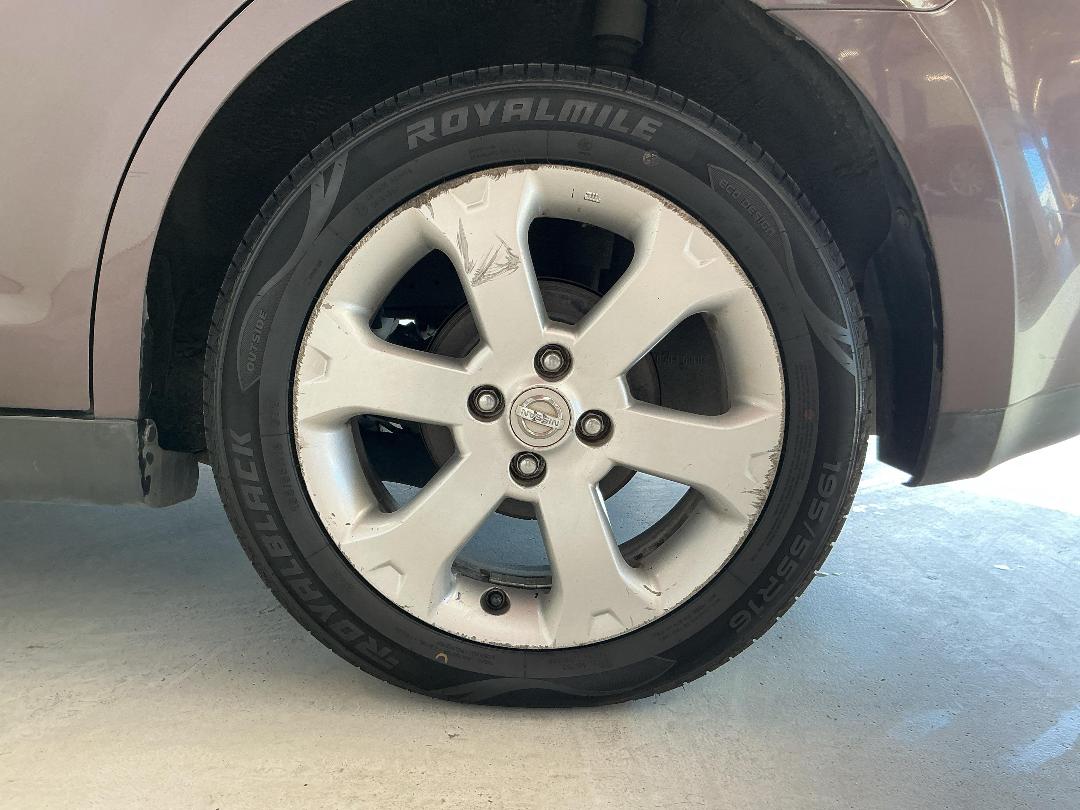 Photo '11' of Nissan Tiida