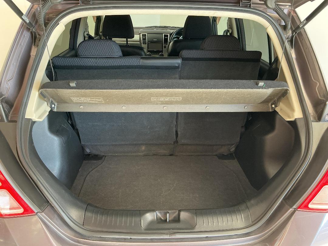 Photo '14' of Nissan Tiida