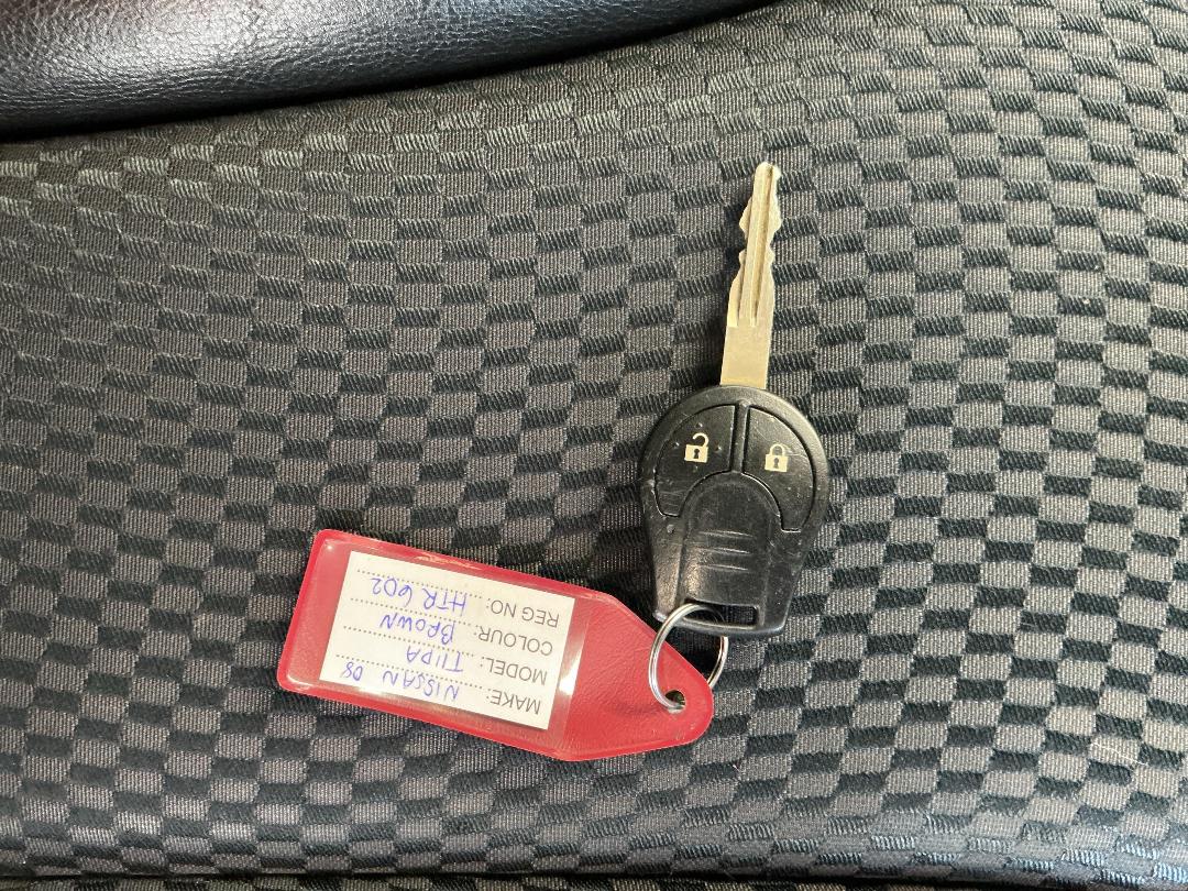 Photo '22' of Nissan Tiida