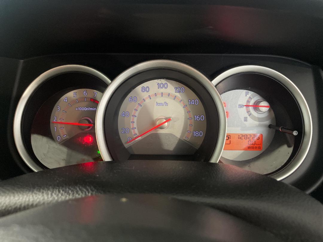 Photo '21' of Nissan Tiida