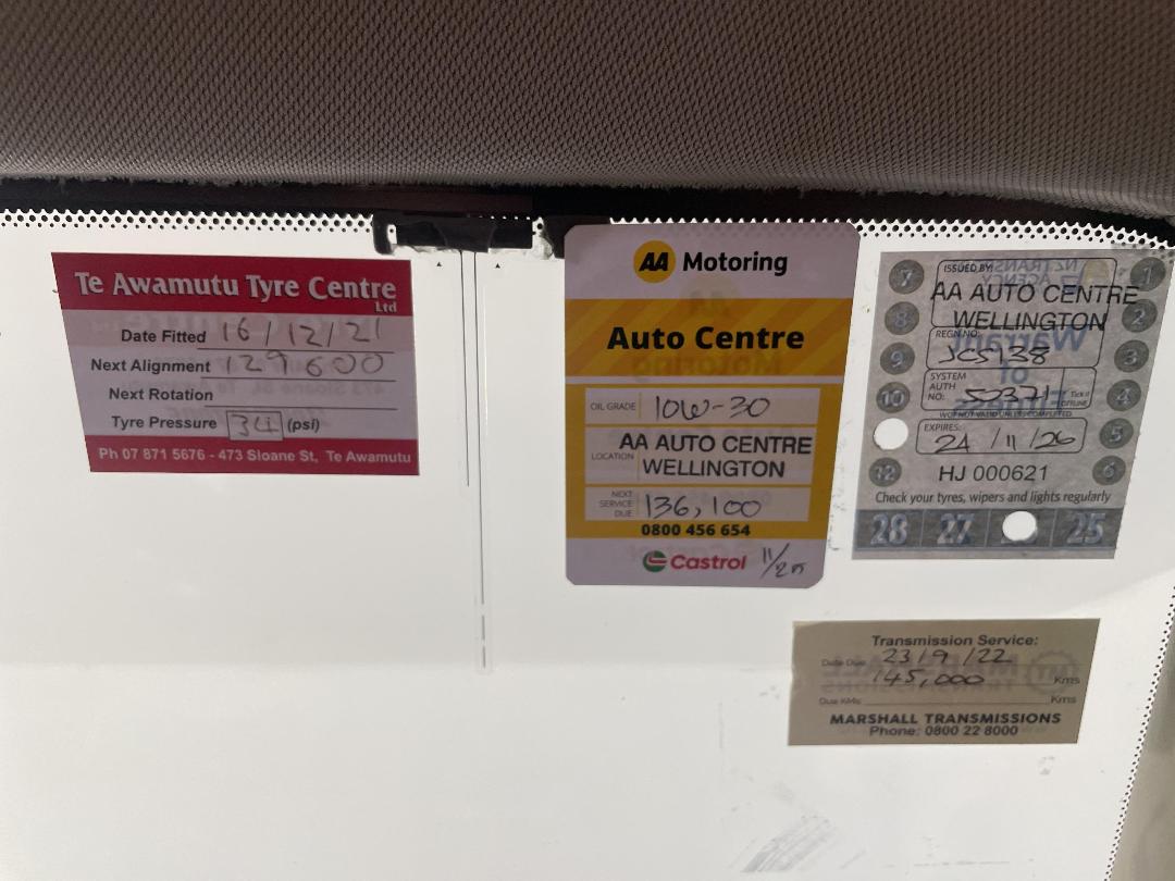 Photo '31' of Nissan Tiida