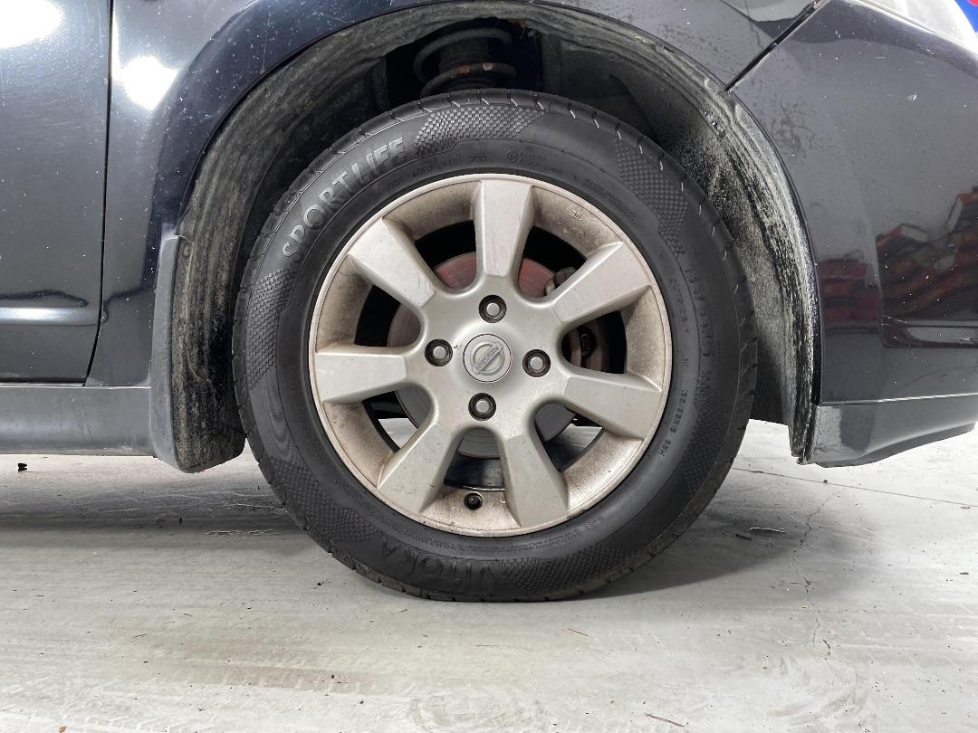 Photo '9' of Nissan Tiida Photo '9' of Nissan Tiida