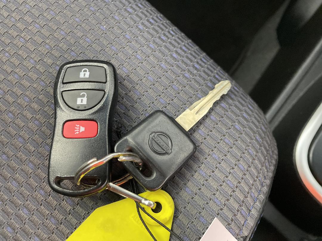 Photo '22' of Nissan Tiida Photo '22' of Nissan Tiida