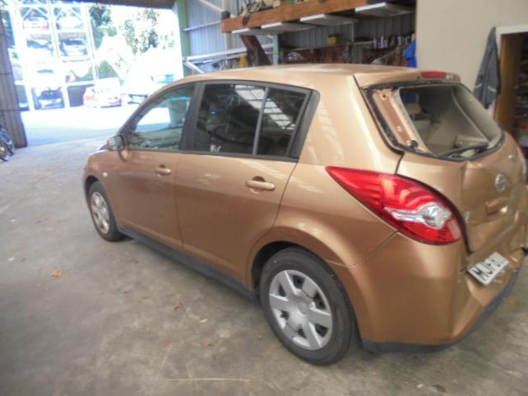 Photo '3' of Nissan Tiida