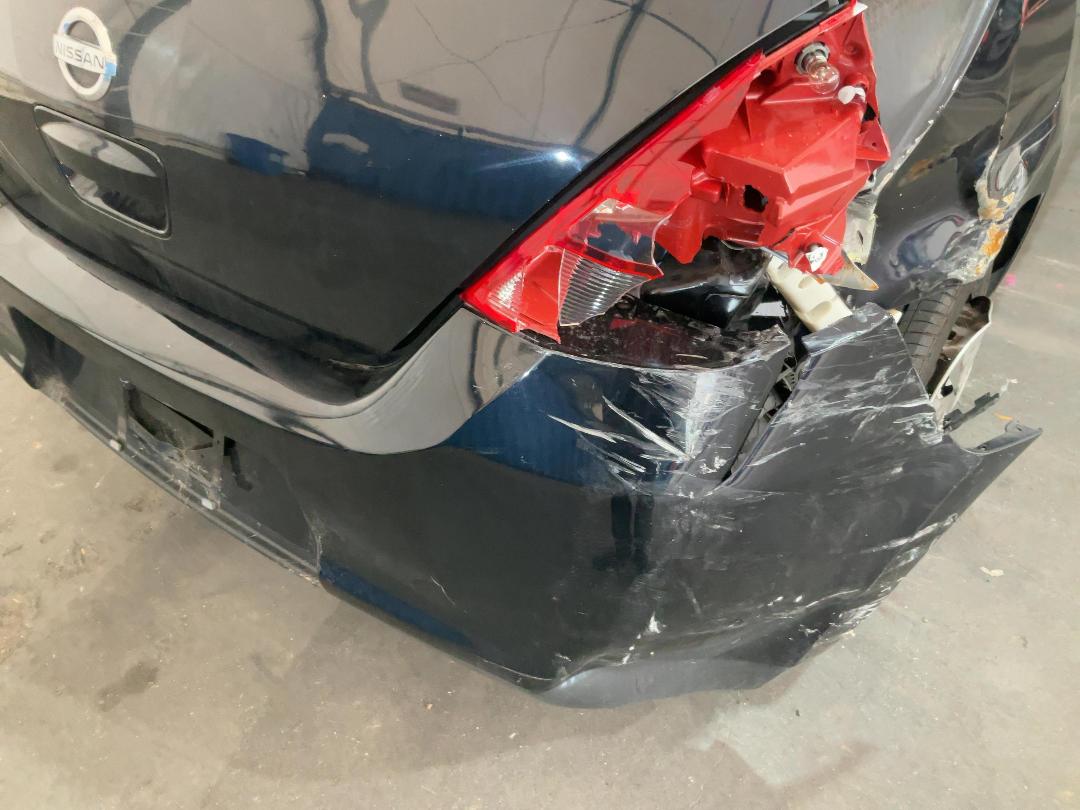 Photo '16' of Nissan Tiida