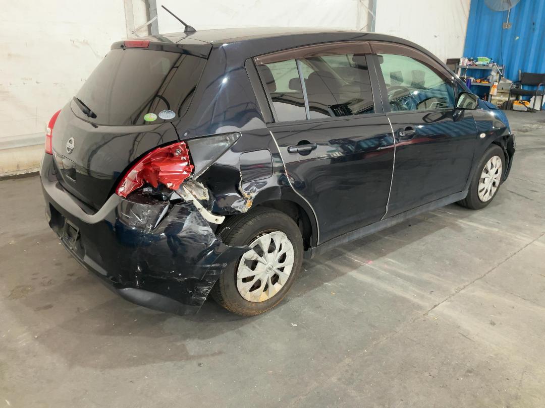 Photo '17' of Nissan Tiida