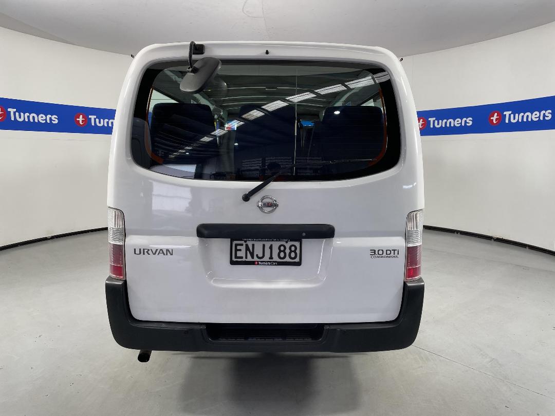 Photo '6' of Nissan Urvan
