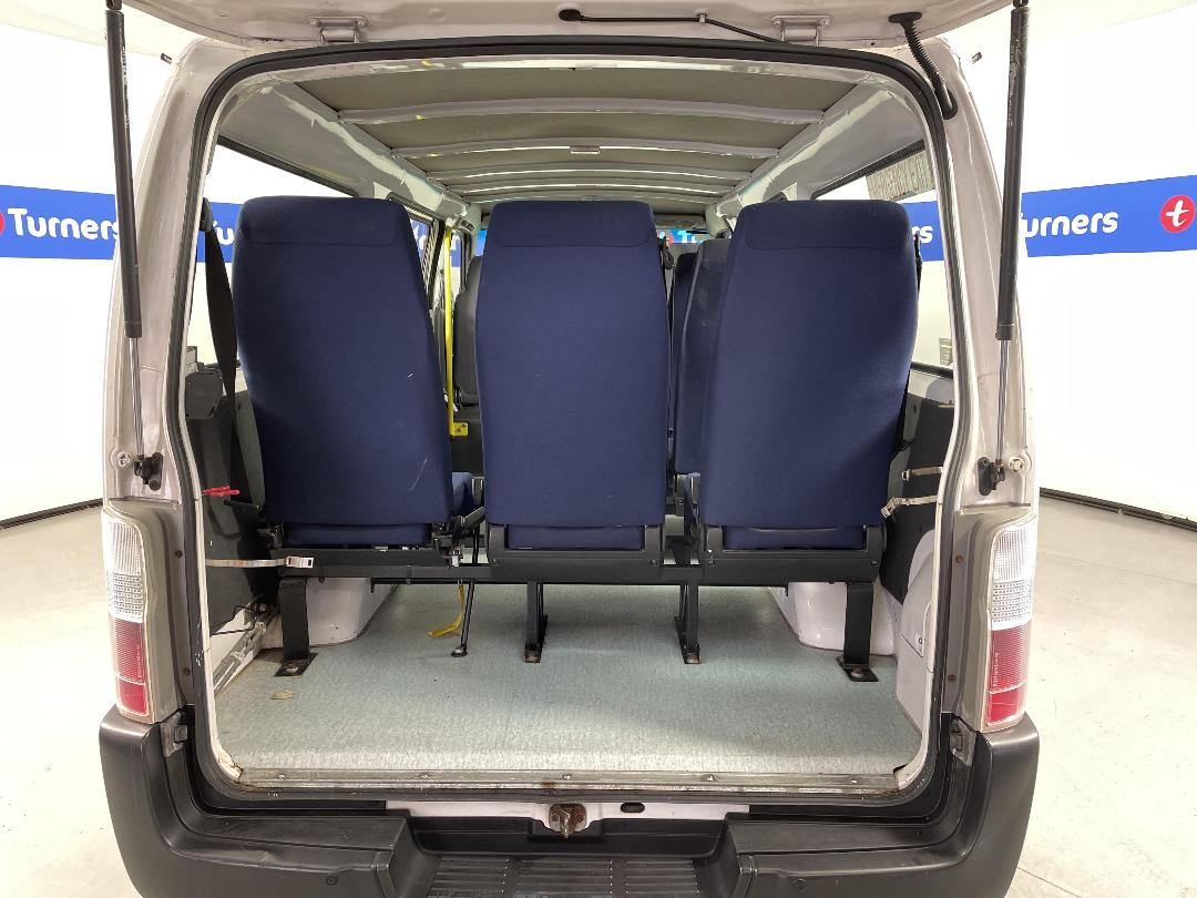 Photo '14' of Nissan Urvan