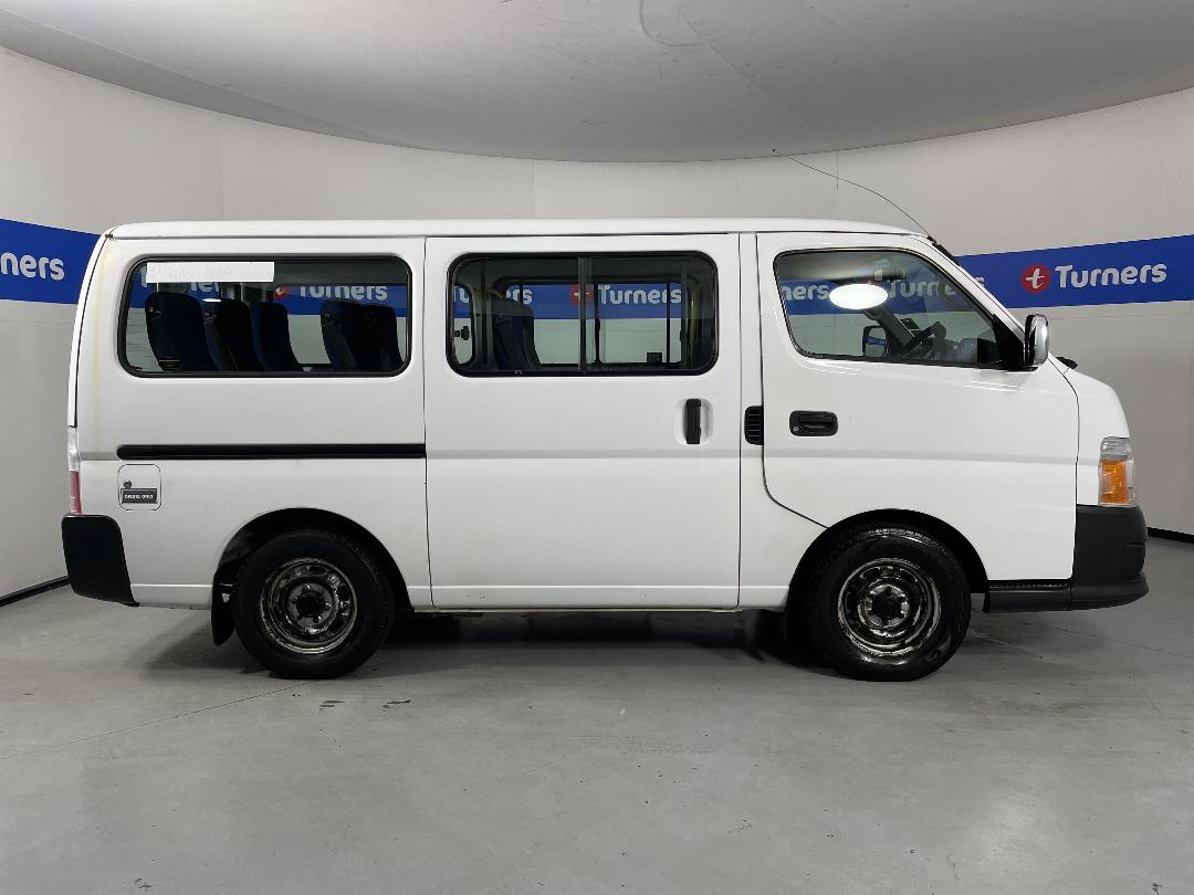 Photo '23' of Nissan Urvan