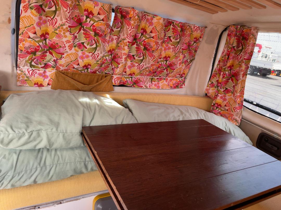 Photo '26' of Nissan Urvan 3.0 DIESEL AUTO Van Photo '26' of Nissan Urvan 3.0 DIESEL AUTO Van