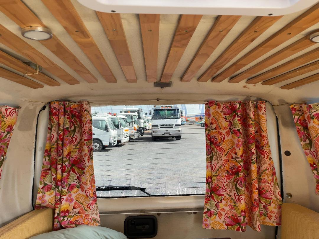 Photo '29' of Nissan Urvan 3.0 DIESEL AUTO Van Photo '29' of Nissan Urvan 3.0 DIESEL AUTO Van