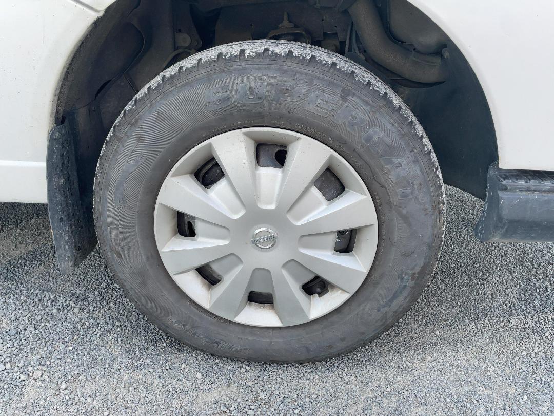 Photo '41' of Nissan Urvan 3.0 DIESEL AUTO Van Photo '41' of Nissan Urvan 3.0 DIESEL AUTO Van