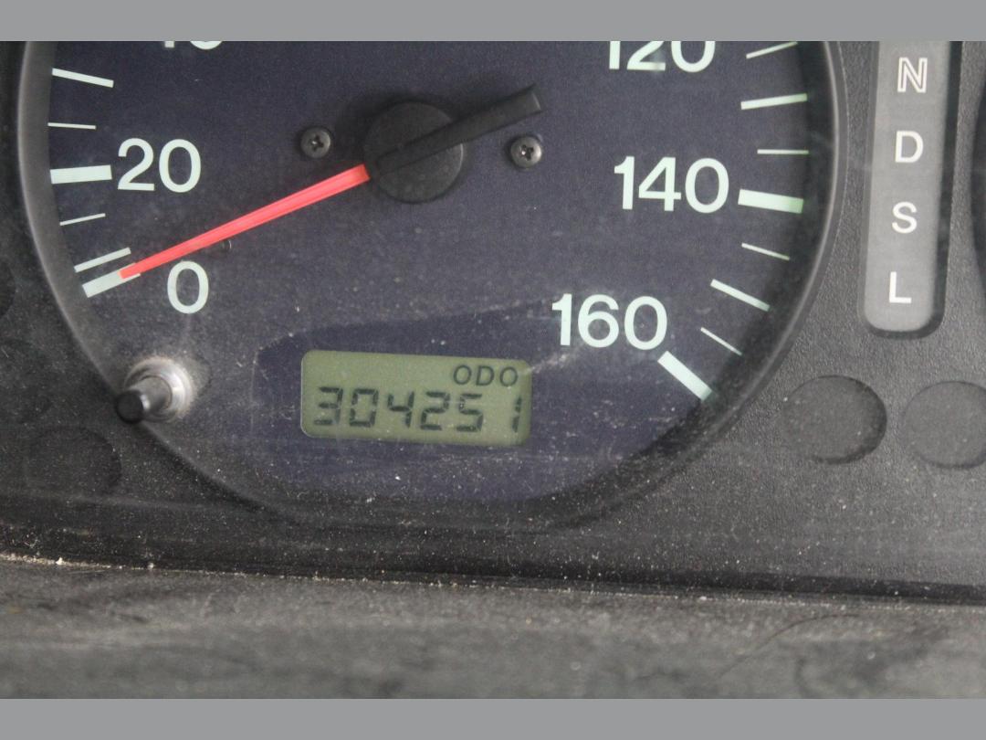 Photo '10' of Nissan Vanette