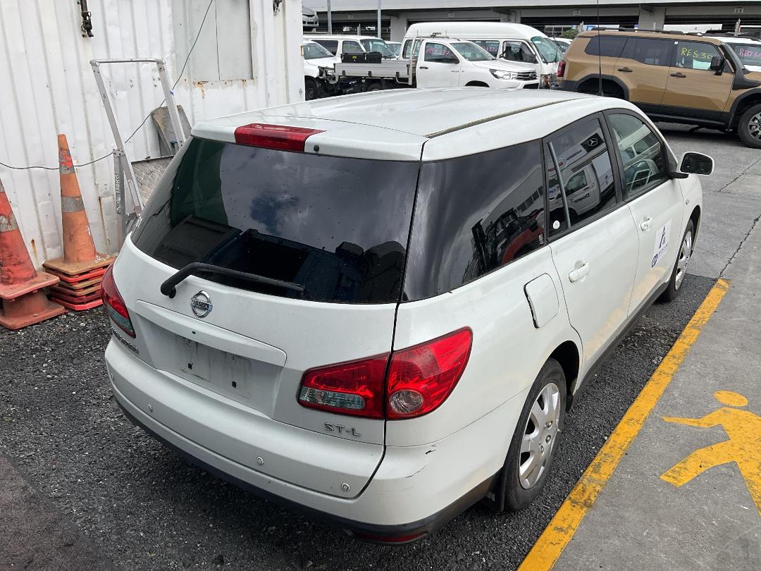 Photo '12' of Nissan Wingroad Photo '12' of Nissan Wingroad