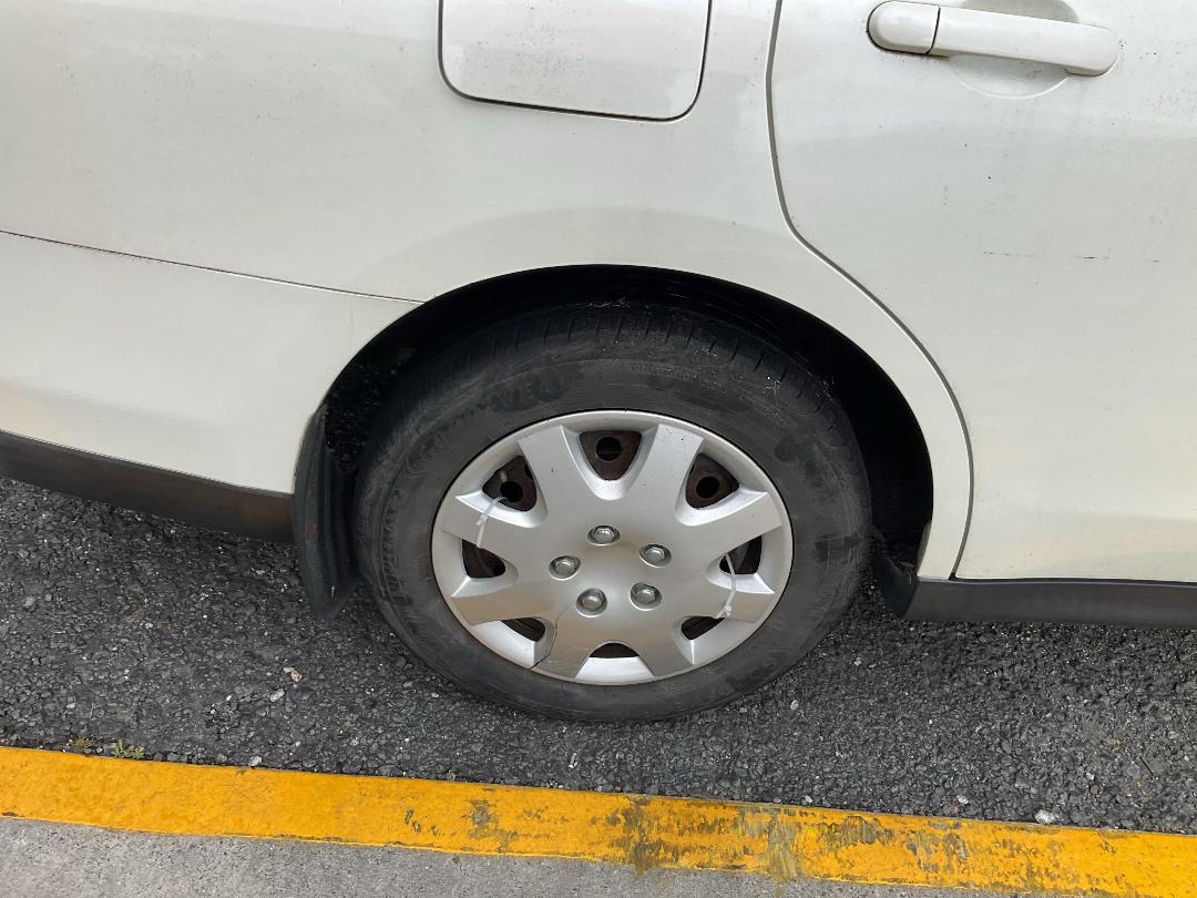 Photo '13' of Nissan Wingroad Photo '13' of Nissan Wingroad