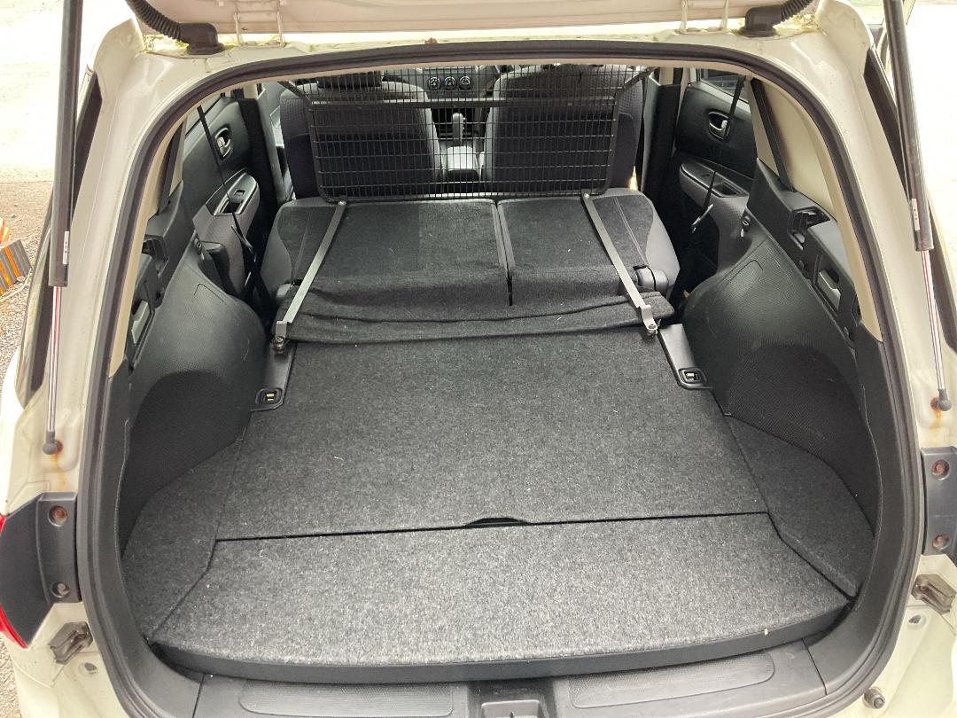 Photo '22' of Nissan Wingroad Photo '22' of Nissan Wingroad