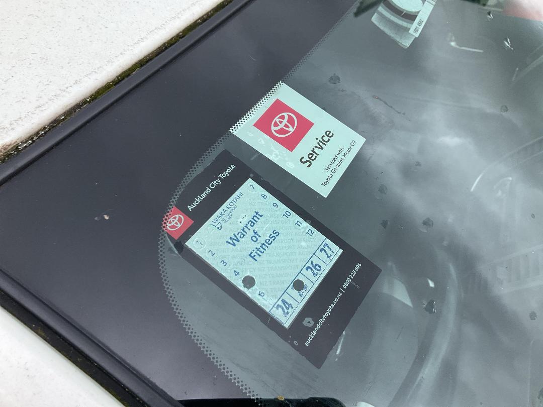 Photo '23' of Nissan Wingroad Photo '23' of Nissan Wingroad