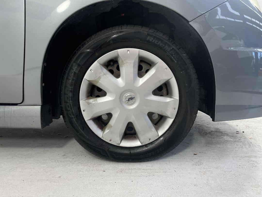 Photo '9' of Nissan Wingroad