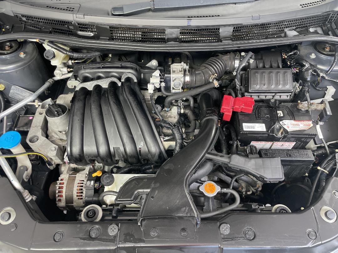 Photo '13' of Nissan Wingroad