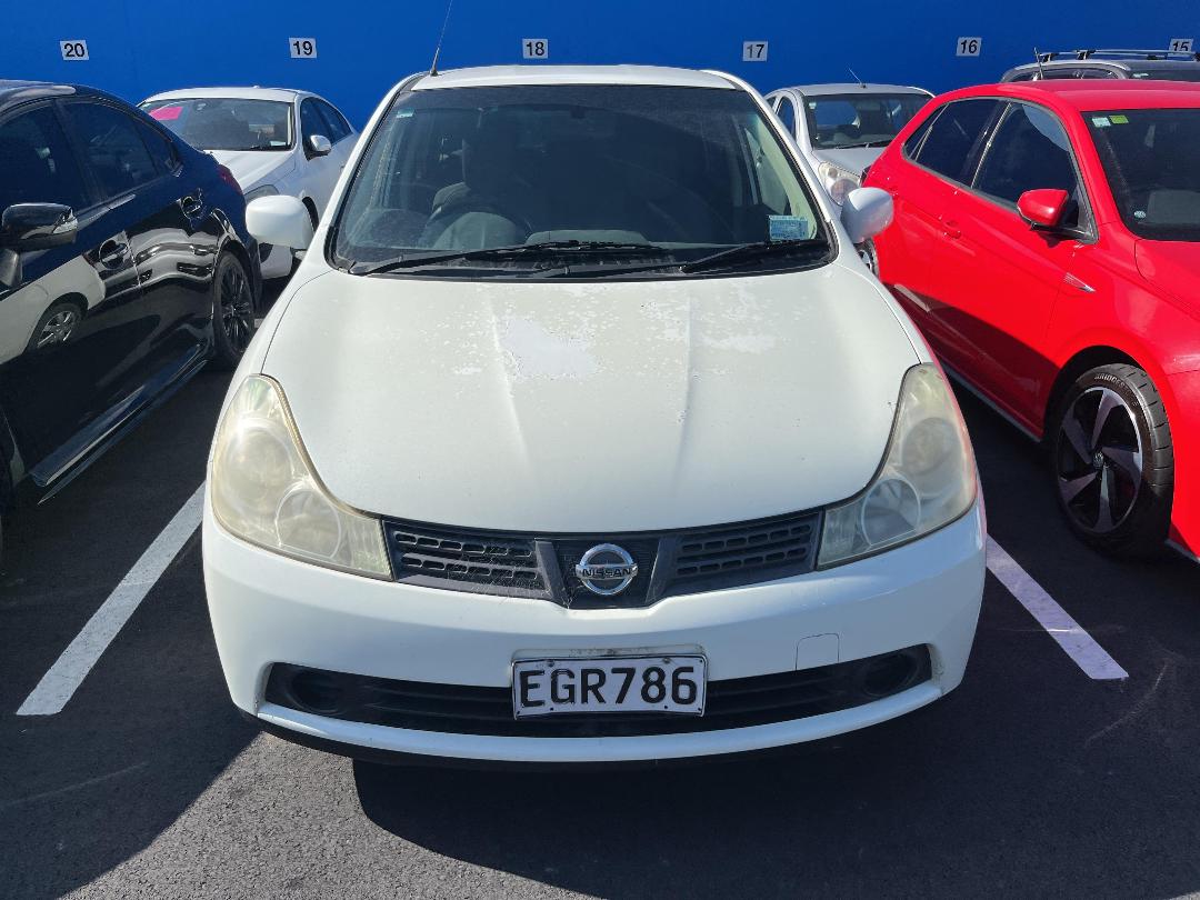 Photo '2' of Nissan Wingroad