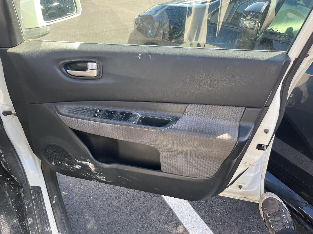 Photo '11' of Nissan Wingroad