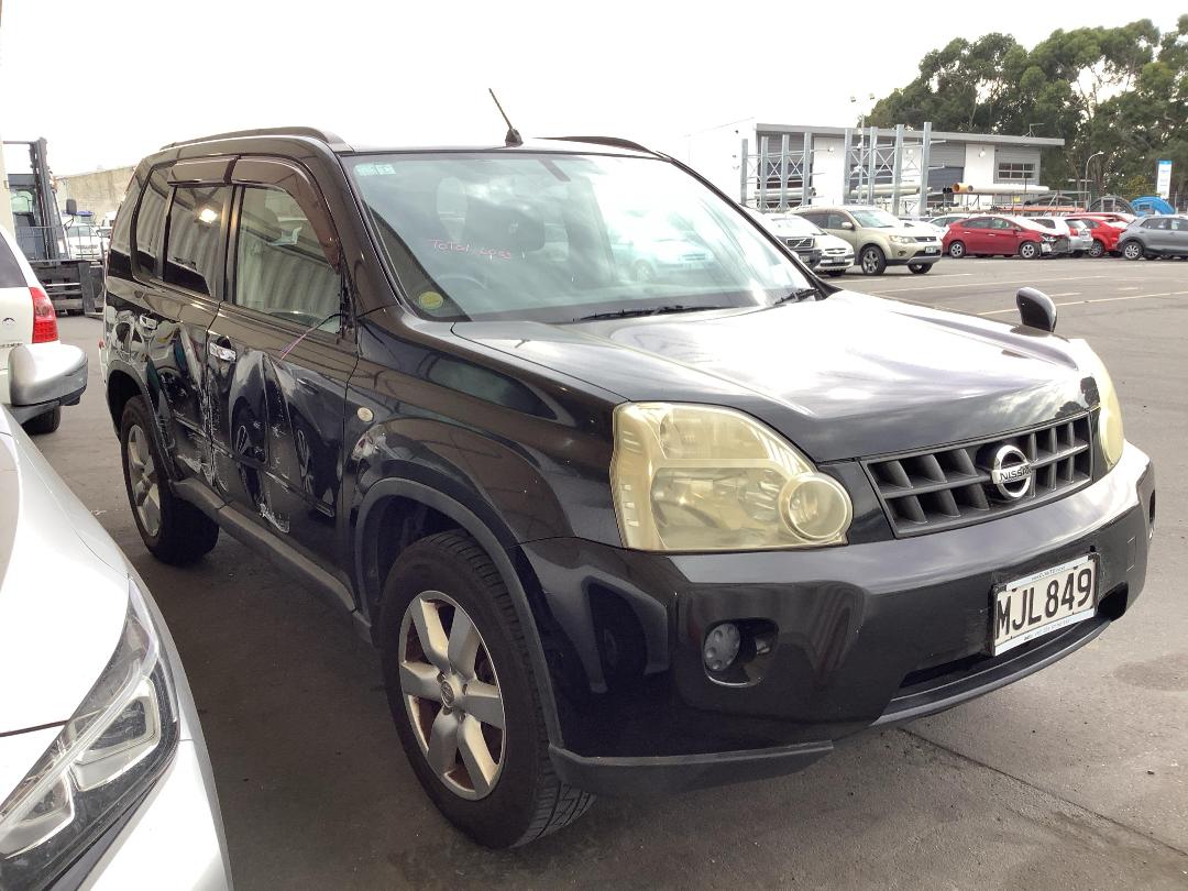 Photo '2' of Nissan X-Trail Photo '2' of Nissan X-Trail