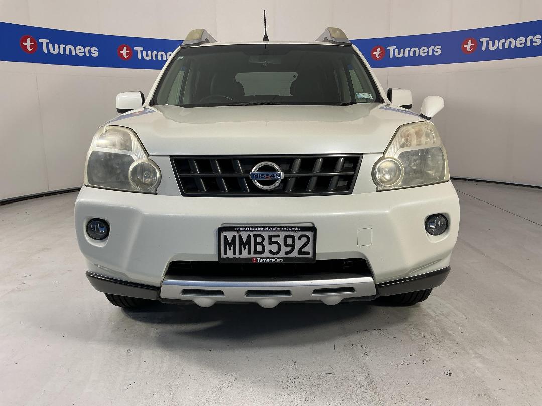 Photo '2' of Nissan X-Trail