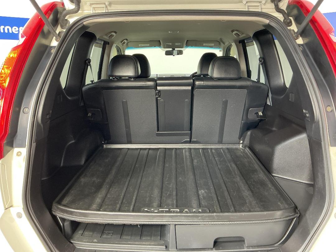 Photo '14' of Nissan X-Trail