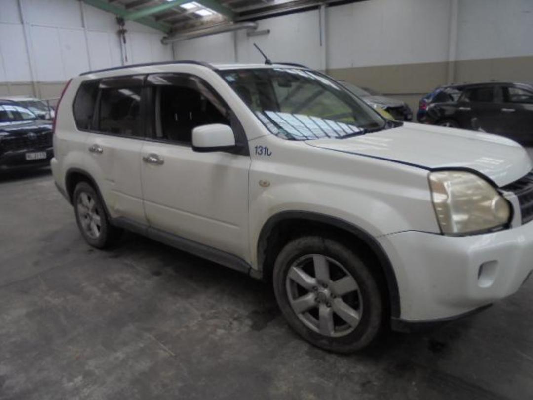 Photo '2' of Nissan X-Trail