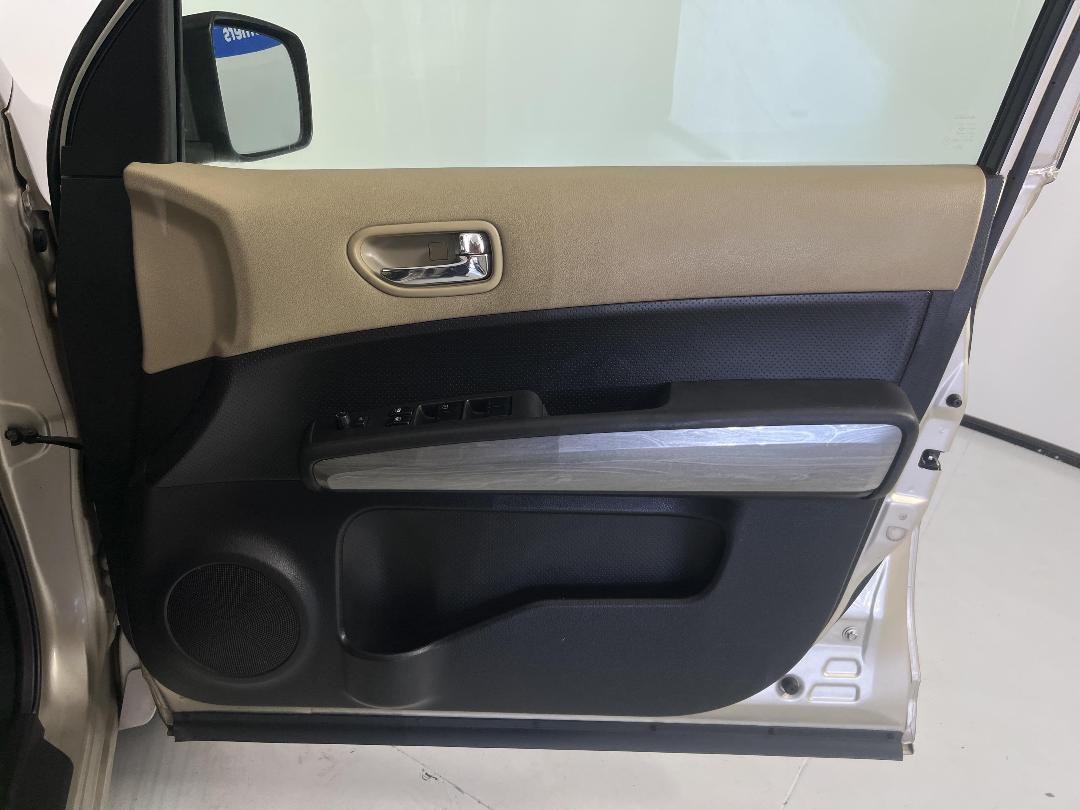 Photo '15' of Nissan X-Trail