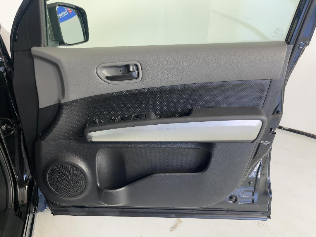 Photo '15' of Nissan X-Trail Photo '15' of Nissan X-Trail