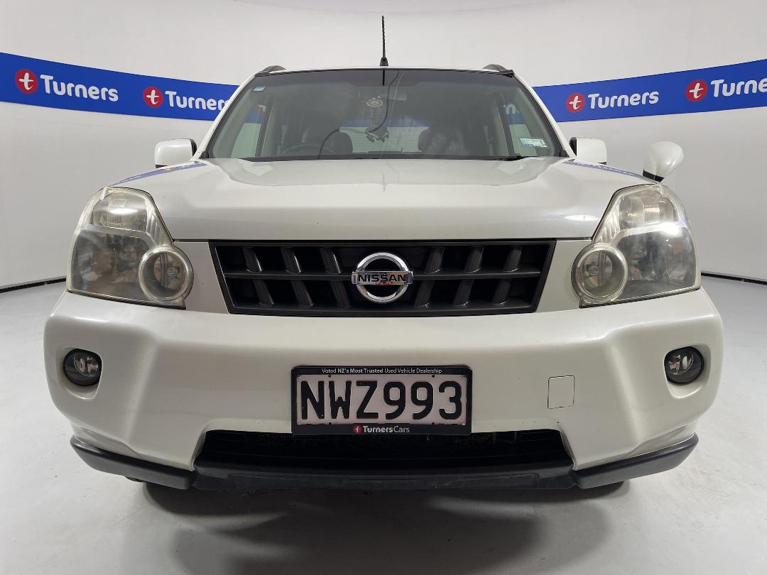 Photo '2' of Nissan X-Trail