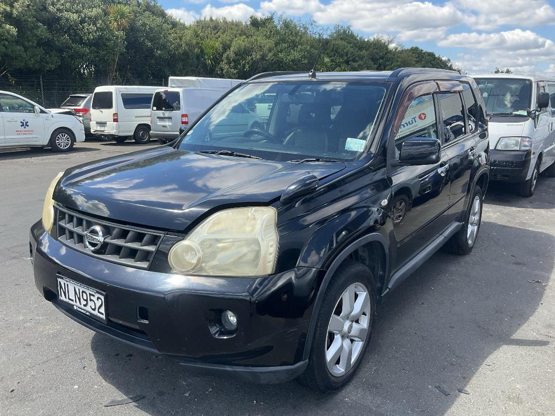 Photo '2' of Nissan X-Trail