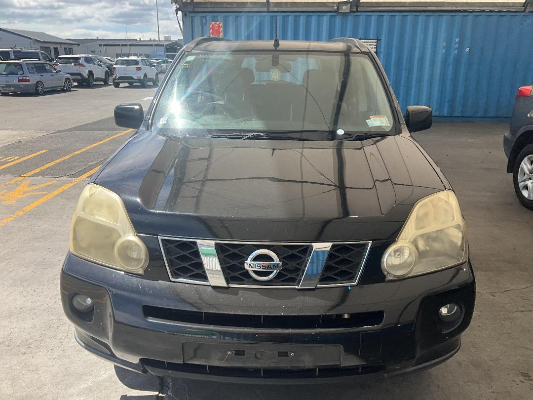 Photo '2' of Nissan X-Trail