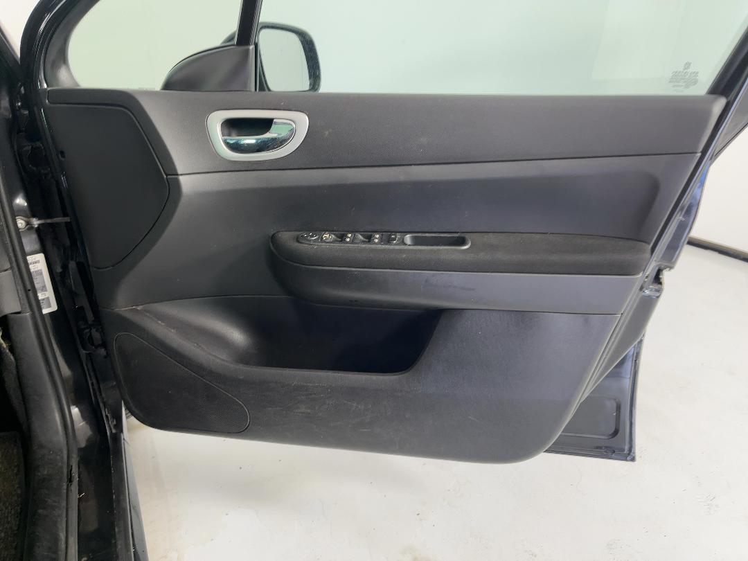 Photo '15' of Peugeot 307