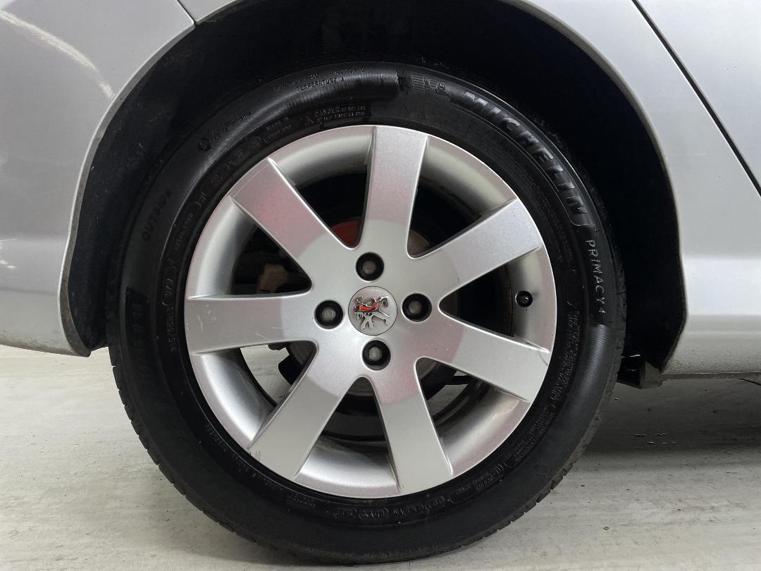 Photo '12' of Peugeot 308 Photo '12' of Peugeot 308