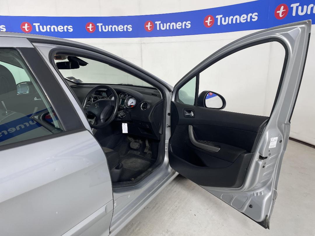 Photo '15' of Peugeot 308 Photo '15' of Peugeot 308