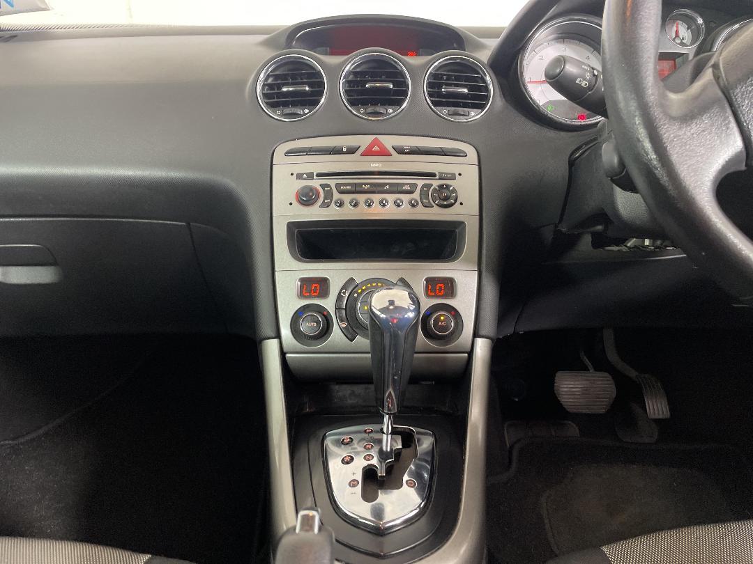 Photo '18' of Peugeot 308 Photo '18' of Peugeot 308