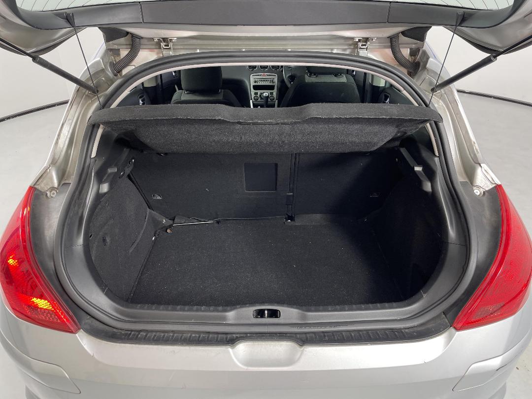 Photo '14' of Peugeot 308