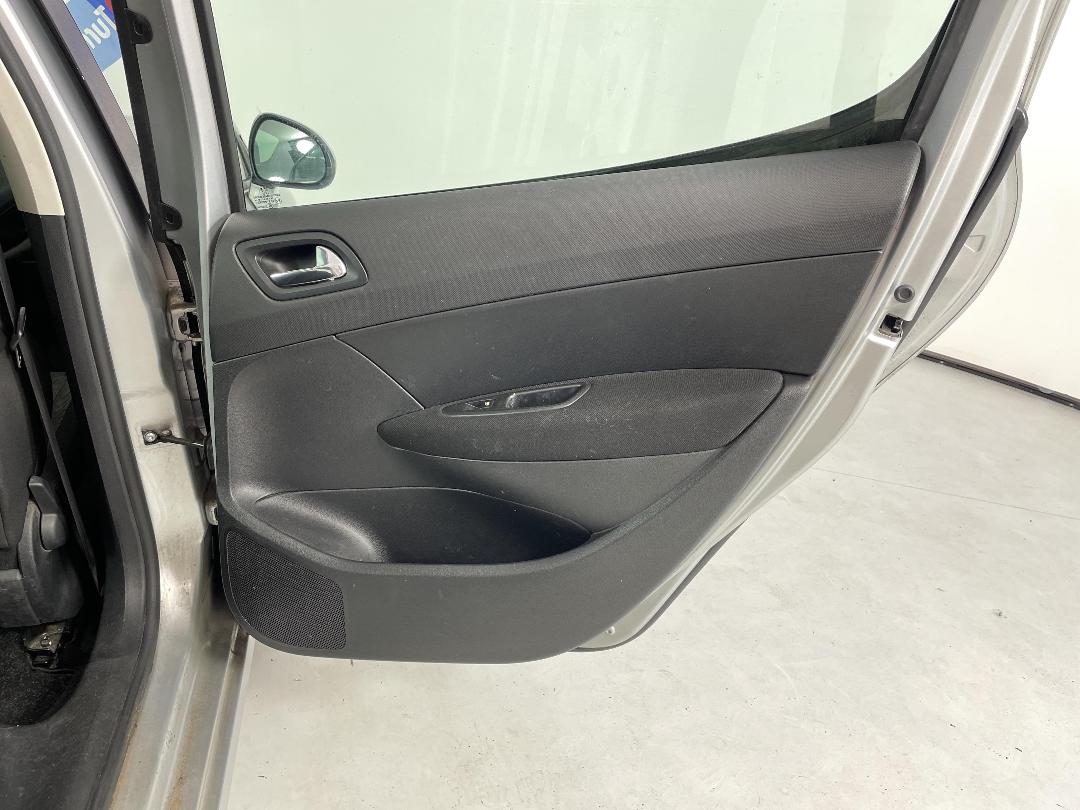 Photo '19' of Peugeot 308