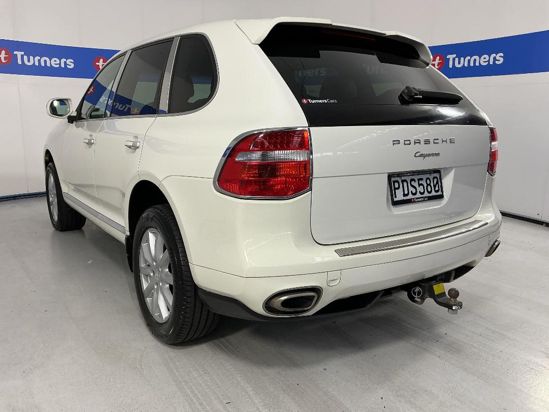 Photo '5' of Porsche Cayenne Photo '5' of Porsche Cayenne