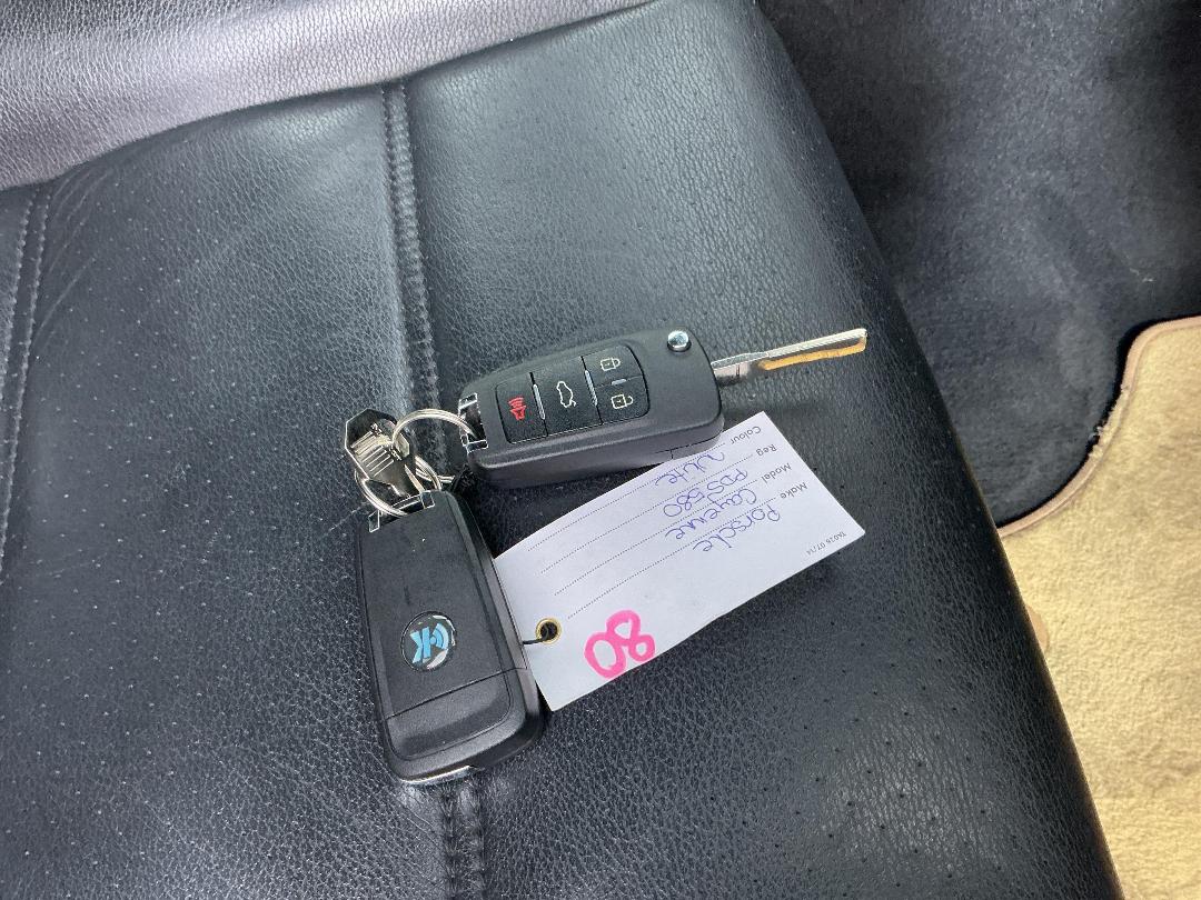 Photo '22' of Porsche Cayenne Photo '22' of Porsche Cayenne