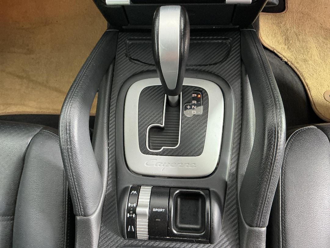 Photo '23' of Porsche Cayenne Photo '23' of Porsche Cayenne