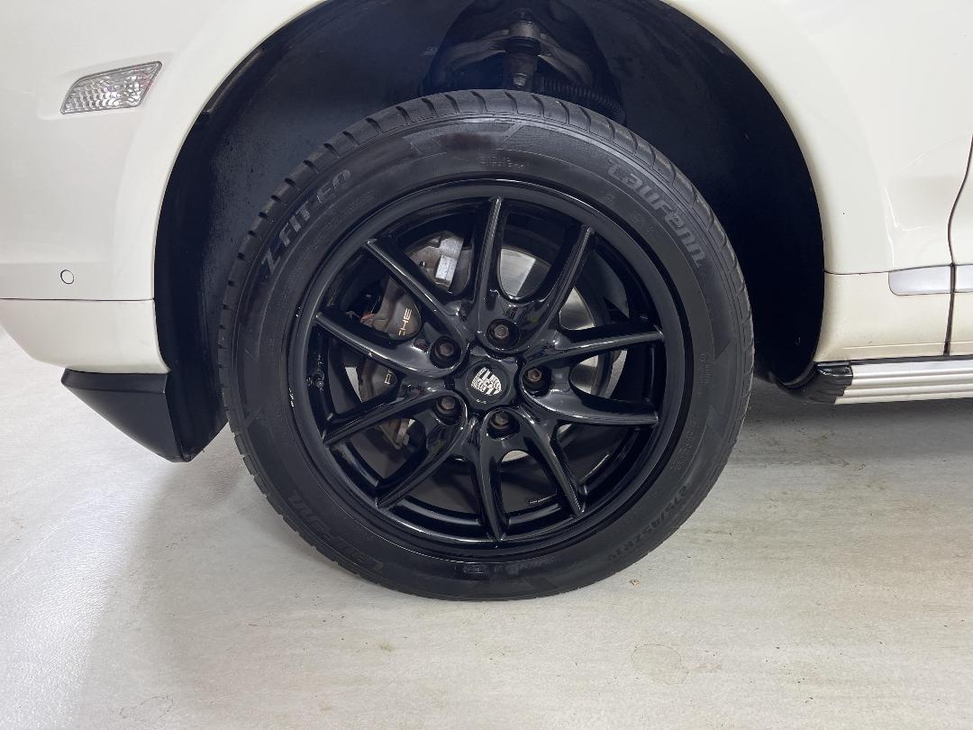 Photo '10' of Porsche Cayenne Photo '10' of Porsche Cayenne