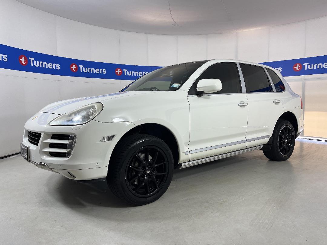 Photo '4' of Porsche Cayenne Photo '4' of Porsche Cayenne