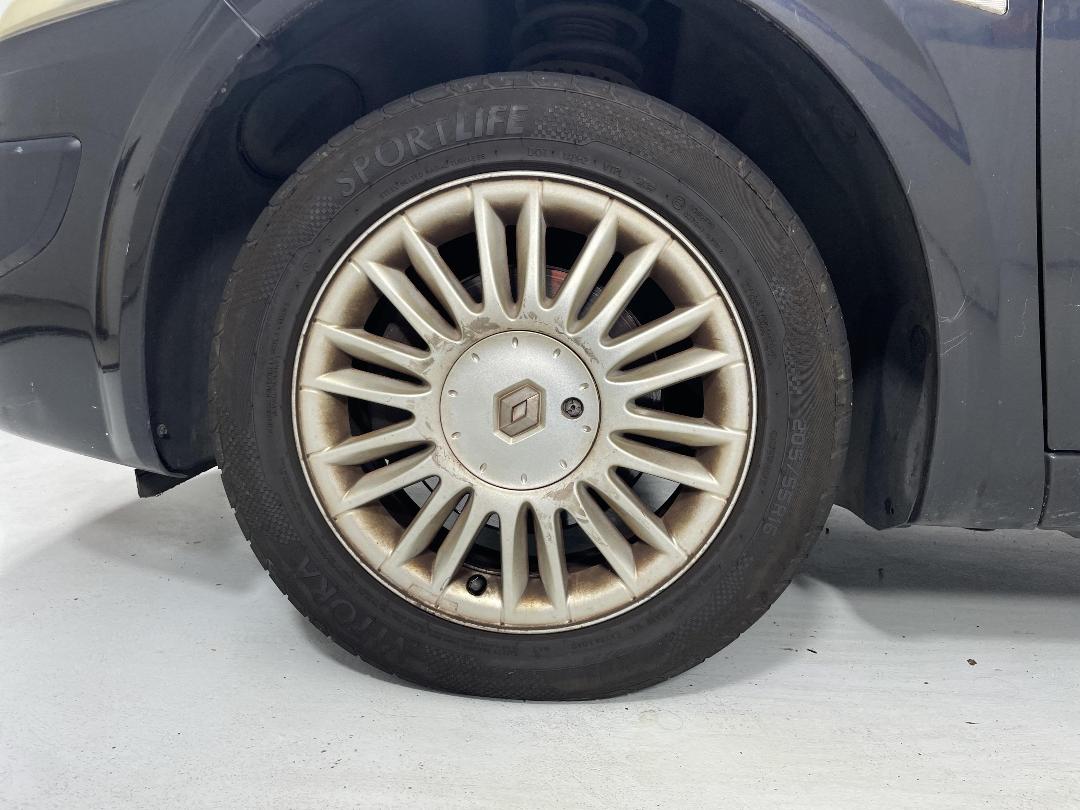 Photo '8' of Renault Megane Photo '8' of Renault Megane