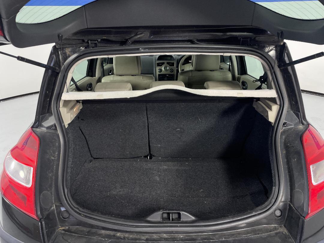 Photo '12' of Renault Megane Photo '12' of Renault Megane