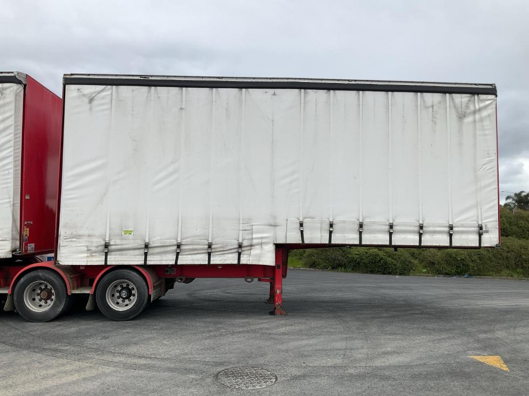 Photo '5' of ROADMASTER SG -3A- Curtainsider B-Train